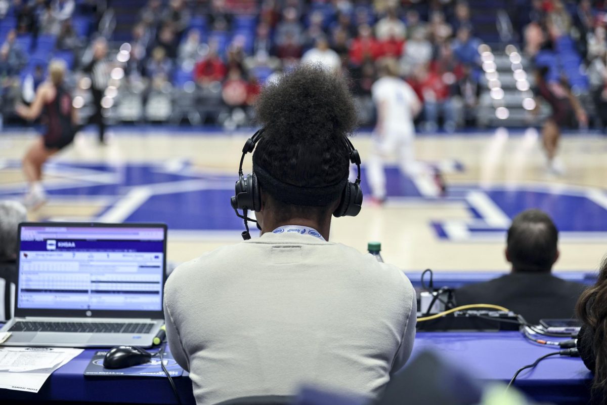 Epps: 'I love to talk basketball with anybody'